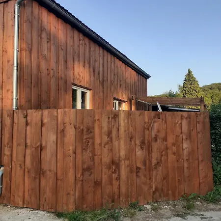 Chalet 5 Personnes Avec Piscine Yvoir