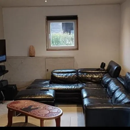 5 Personnes Avec Piscine * Yvoir